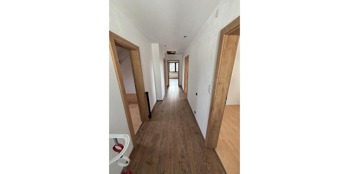 Einfamilienhaus Windeck - 4 Zimmer, 115 m&sup2;, 1.300&euro; | Angebot:25352182