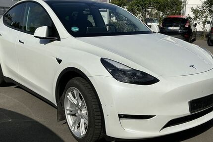 Tesla Model Y 46.890 km 36.500 &euro; Eitorf 53783