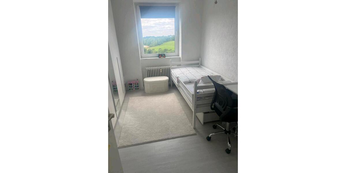 Etagenwohnung Meinerzhagen - 4 Zimmer, 94 m&sup2;, 159.900&euro; | Angebot:27450780