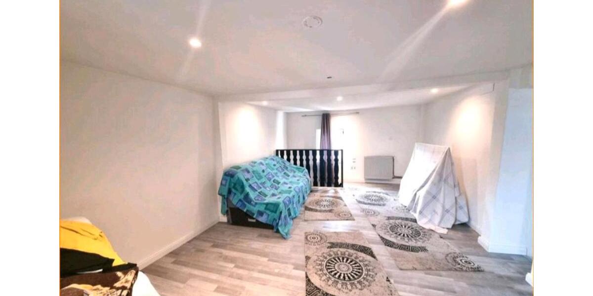 Reihenhaus Wiehl - 6 Zimmer, 150 m&sup2;, 140.000&euro; | Angebot:26889272