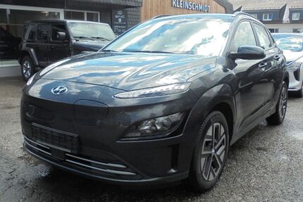 Hyundai KONA 22.800 km 19.990 &euro; Radevormwald 42477
