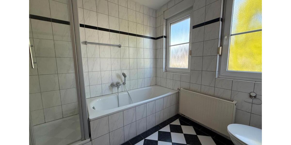 Etagenwohnung Attendorn - 4 Zimmer, 114 m&sup2;, 950&euro; | Angebot:27585283