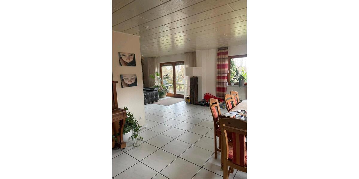 Einfamilienhaus Freudenberg - 5 Zimmer, 175 m&sup2;, 2.100&euro; | Angebot:27615678