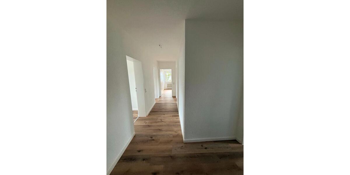 Dachgeschoßwohnung Olpe - 4 Zimmer, 81 m&sup2;, 200.000&euro; | Angebot:27458662