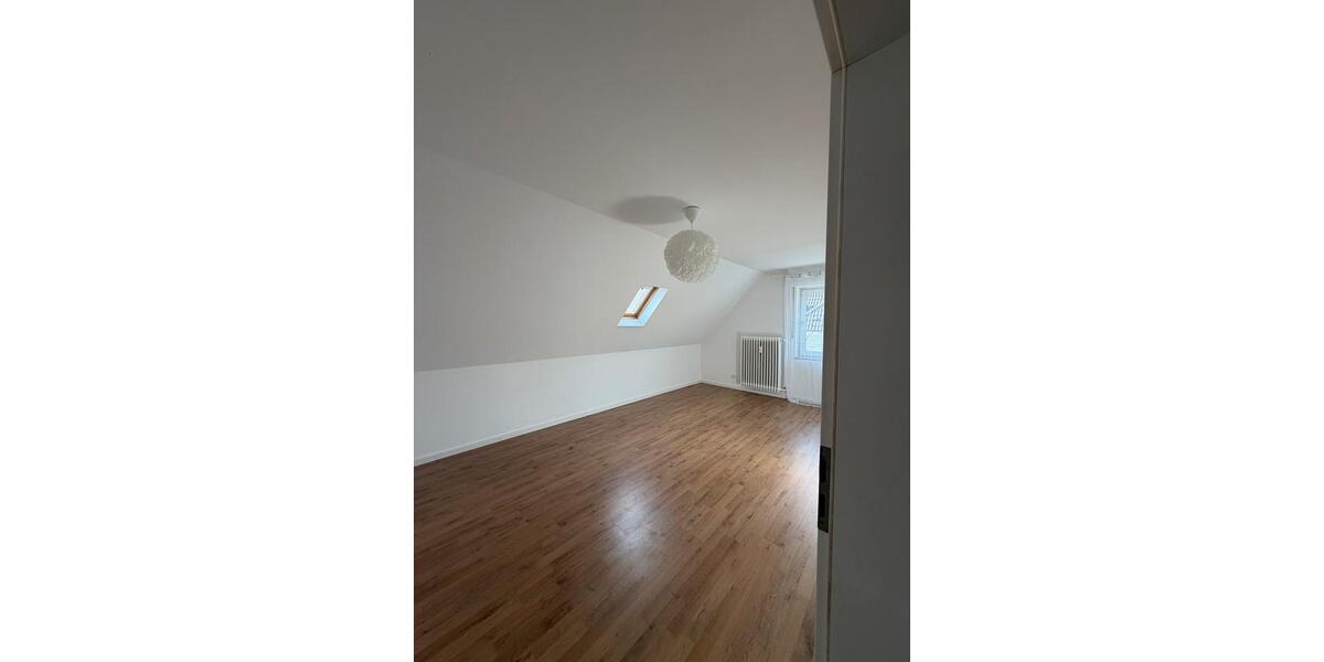 Dachgeschoßwohnung Kierspe - 3 Zimmer, 61 m&sup2;, 632&euro; | Angebot:27581490