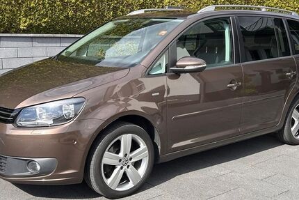 VW Touran 217.000 km 7.500 &euro; Wiehl 51674