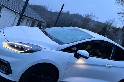 Ford Fiesta 27.000 km 22.990 &euro; Gummersbach 51647