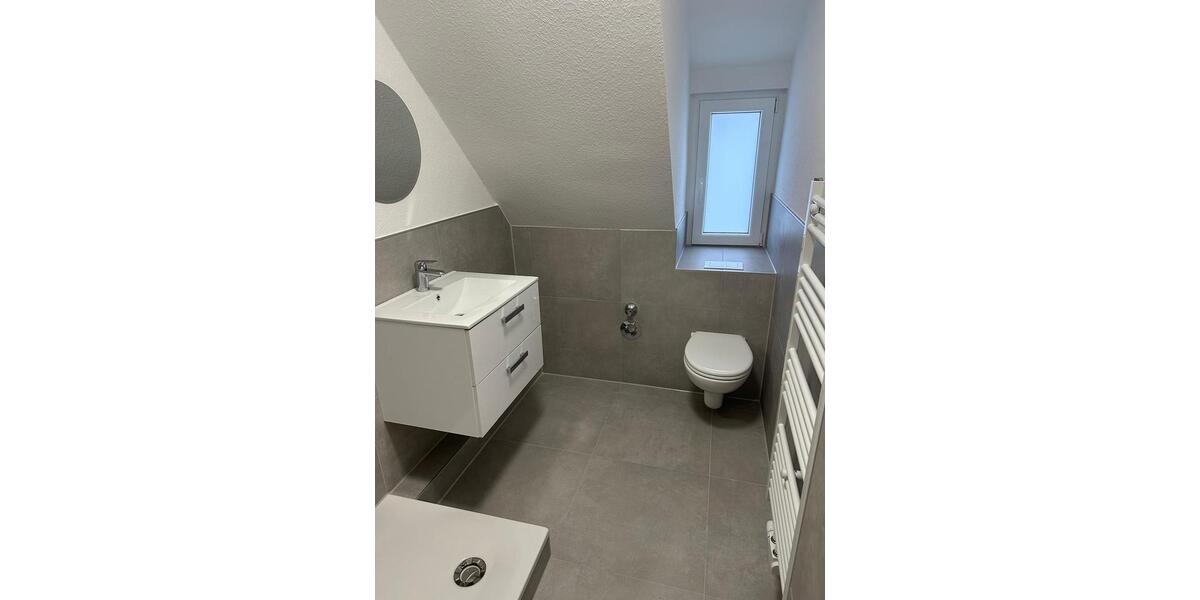 Dachgeschoßwohnung Radevormwald - 3 Zimmer, 50 m&sup2;, 149.000&euro; | Angebot:25171739
