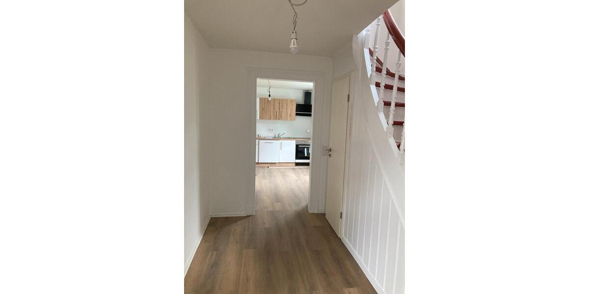Einfamilienhaus Lindlar - 5 Zimmer, 130 m&sup2;, 1.350&euro; | Angebot:26617957