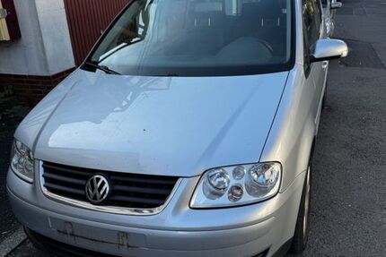 VW Touran 175.000 km 4.000 &euro; Wissen 57537