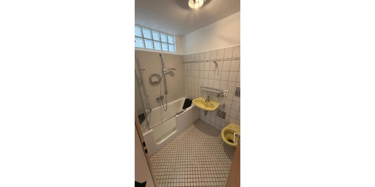 Etagenwohnung Lüdenscheid Staberg - 4 Zimmer, 89 m&sup2;, 170.000&euro; | Angebot:23839445