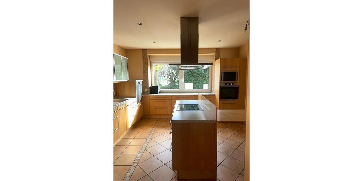 Erdgeschoßwohnung Plettenberg - 4 Zimmer, 157 m&sup2;, 850&euro; | Angebot:24996620