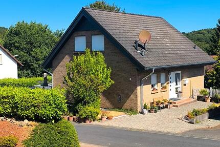 Haus Ruppichteroth - 7 Zimmer, 160 m&sup2;, 445.000&euro; | Angebot:27154187