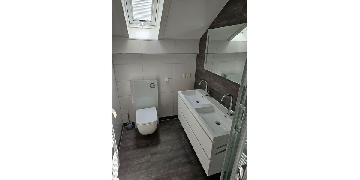 3 Zimmer, Küche, Dusch-Bad - Dachgeschoßwohnung Lüdenscheid Brügge | Angebot:27120087