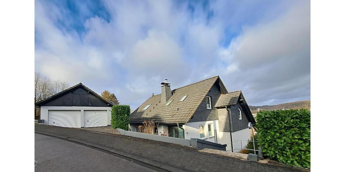 Einfamilienhaus Gummersbach Hepel - 8 Zimmer, 209 m&sup2;, 440.000&euro; | Angebot:25813938