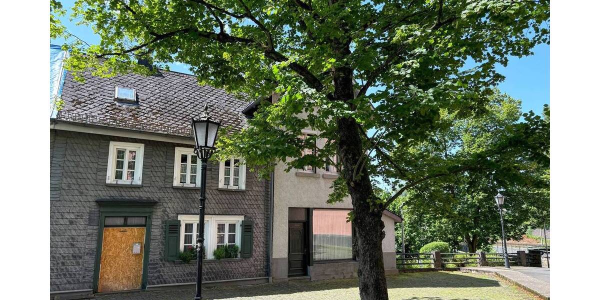Einfamilienhaus Wissen - 6 Zimmer, 186 m&sup2;, 175.000&euro; | Angebot:25738109