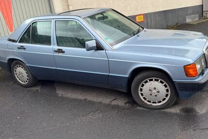 Mercedes-Benz 190 266.727 km 3.299 &euro; Eitorf 53783
