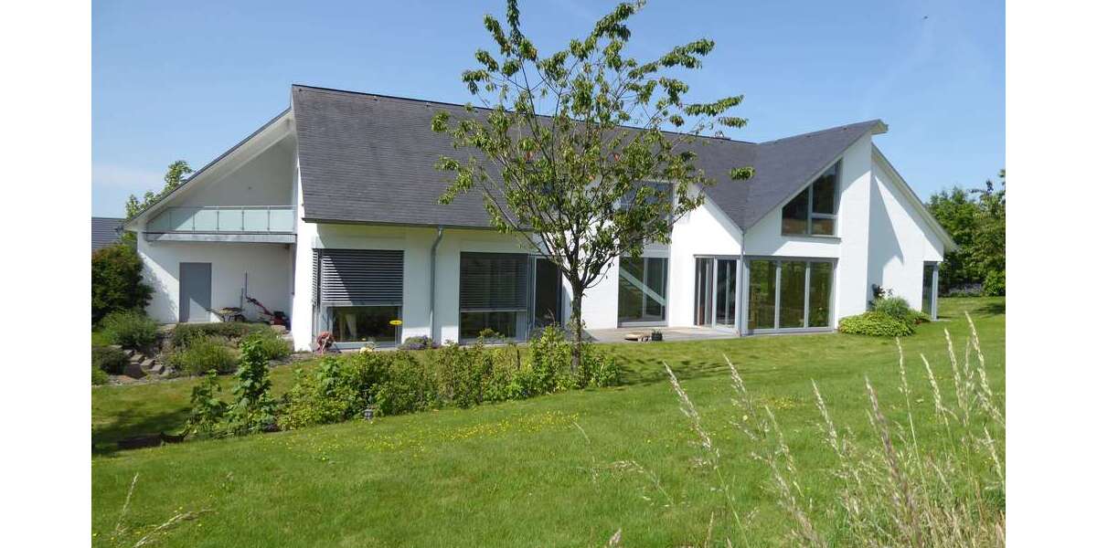 Einfamilienhaus Wermelskirchen - 7 Zimmer, 357 m&sup2;, 1.950.000&euro; | Angebot:21369115