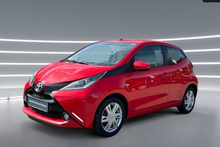 Toyota Aygo (X) 84.000 km 7.850 &euro; Overath 51491