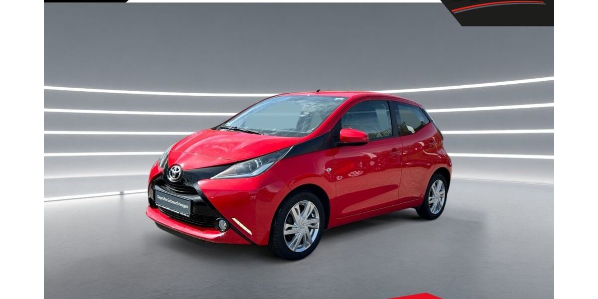 Toyota Aygo (X) 84.000 km 7.850 &euro; Overath 51491