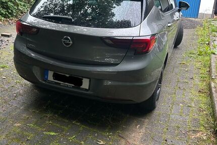Opel Astra 79.000 km 8.999 &euro; Bergneustadt 51702