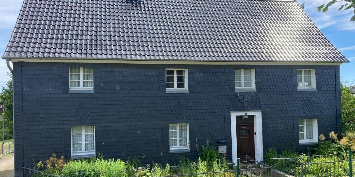 Einfamilienhaus Lindlar - 9 Zimmer, 199 m&sup2;, 139.000&euro; | Angebot:16965526