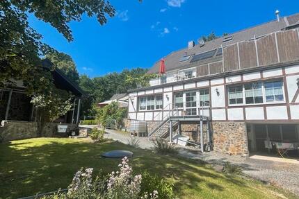 Haus Reichshof - 9 Zimmer, 320 m&sup2;, 400.000&euro; | Angebot:27030689