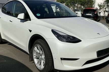 Tesla Model Y 46.890 km 36.500 &euro; Eitorf 53783