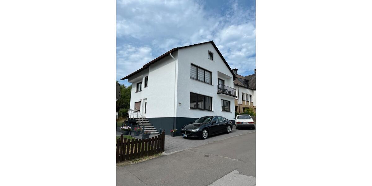 Erdgeschoßwohnung Attendorn - 3 Zimmer, 90 m&sup2;, 1.250&euro; | Angebot:27567727