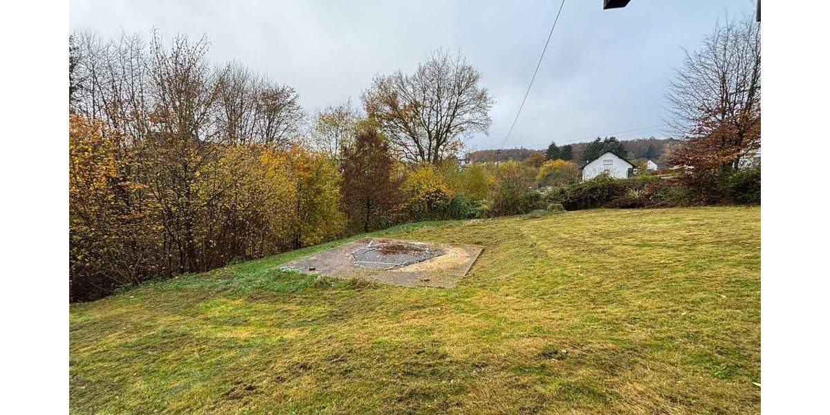 Mehrfamilienhaus, Wohnhaus Windeck Rosbach - 6 Zimmer, 172 m&sup2;, 199.000&euro; | Angebot:25738135