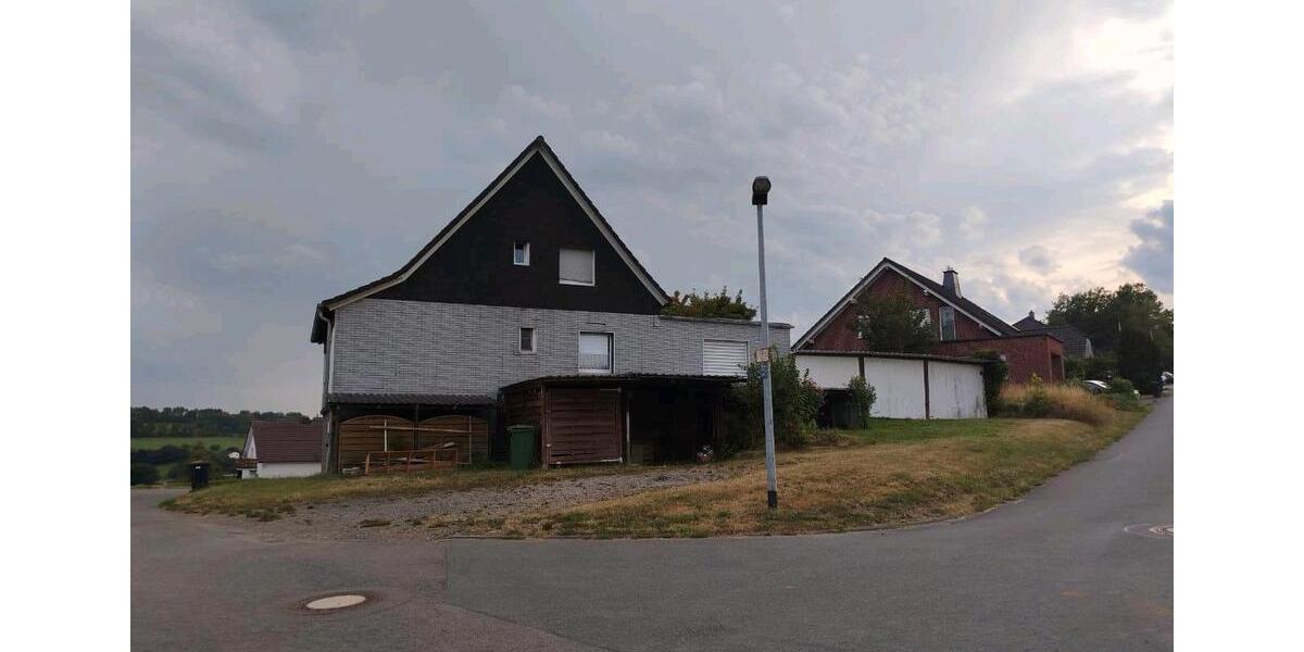 Einfamilienhaus Wenden - 7 Zimmer, 130 m&sup2;, 200.000&euro; | Angebot:27252221