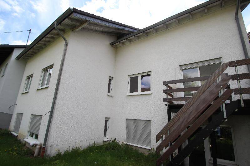 Etagenwohnung Gummersbach Berghausen - 6 Zimmer, 130 m&sup2;, 269.000&euro; | Angebot:25690106
