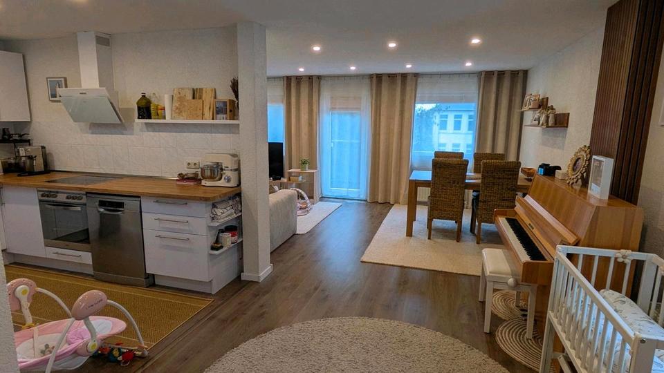 Hochparterre Lüdenscheid Staberg - 2 Zimmer, 69 m&sup2;, 550&euro; | Angebot:25982690