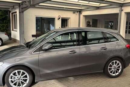 Mercedes-Benz B 180 53.000 km 21.500 &euro; Marienheide 51709