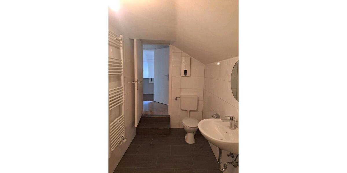 Etagenwohnung Overath - 3 Zimmer, 100 m&sup2;, 9&euro; | Angebot:23806876