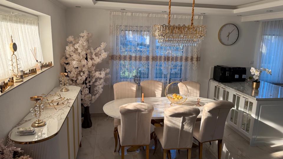 Mehrfamilienhaus, Wohnhaus Meinerzhagen - 7 Zimmer, 188 m&sup2;, 480.000&euro; | Angebot:26267423