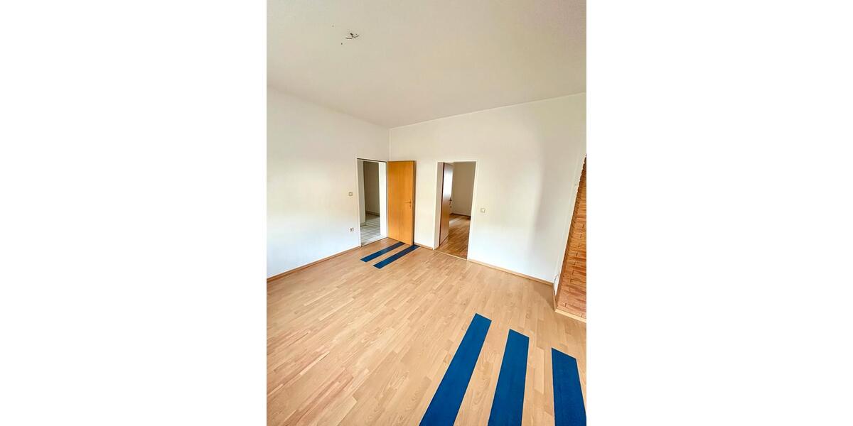 Etagenwohnung Gummersbach Berstig Süd - 3 Zimmer, 85 m&sup2;, 680&euro; | Angebot:25640083