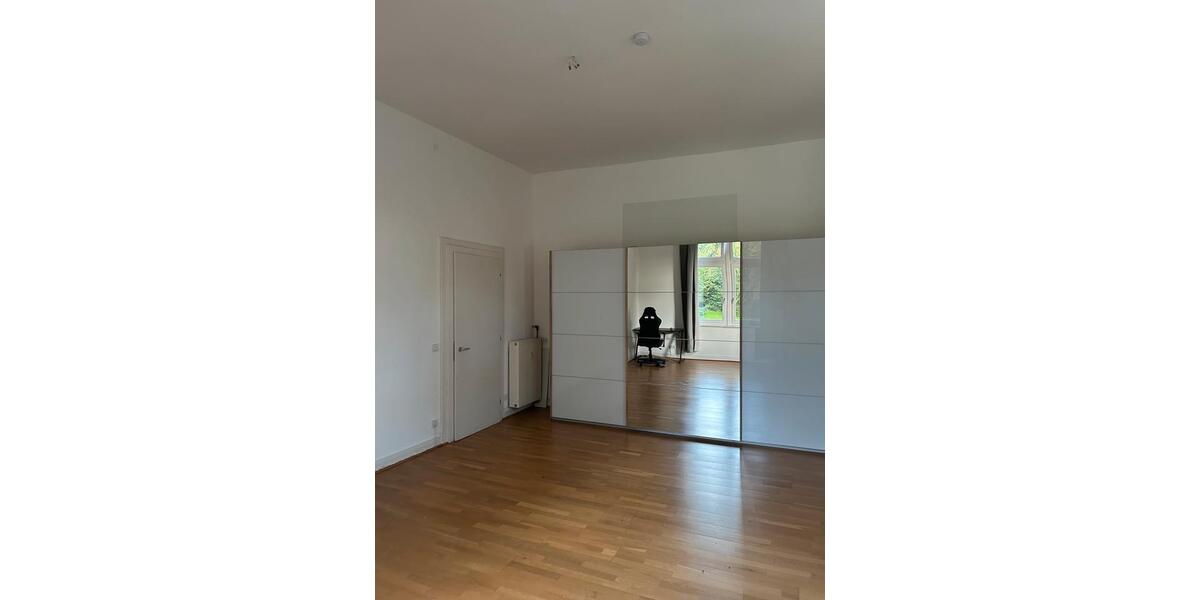 Etagenwohnung Waldbröl - 1 Zimmer, 93 m&sup2;, 760&euro; | Angebot:27572520