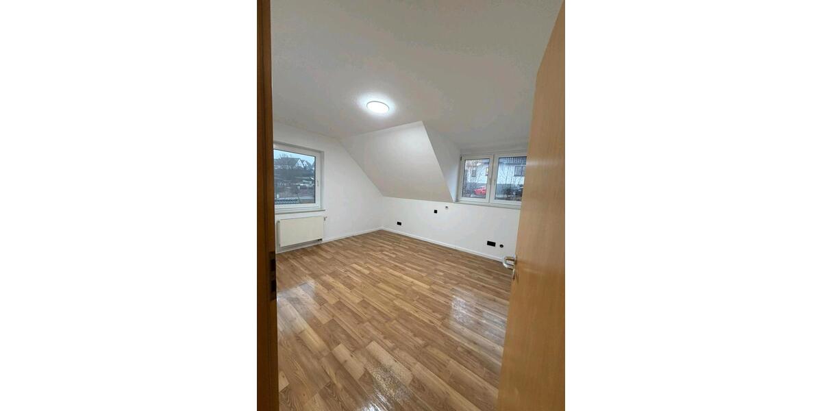 Etagenwohnung Olpe - 3 Zimmer, 80 m&sup2;, 1.000&euro; | Angebot:25361907