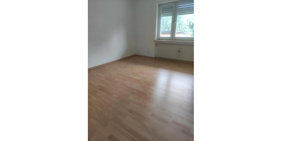 Erdgeschoßwohnung Bergneustadt - 3 Zimmer, 78 m&sup2;, 650&euro; | Angebot:27547075