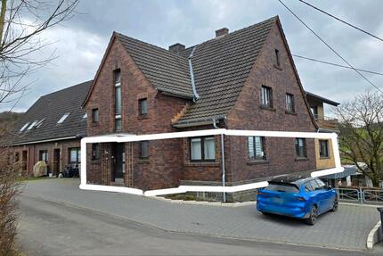 Wohnung Waldbröl - 4 Zimmer, 148 m&sup2;, 1.100&euro; | Angebot:25282896