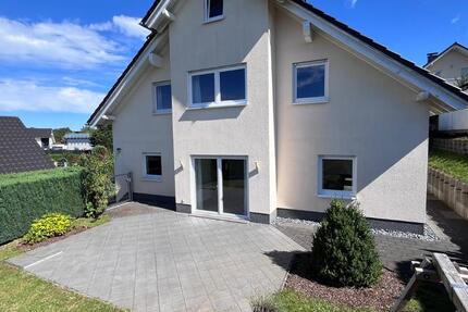 Haus Attendorn - 6 Zimmer, 167 m&sup2;, 540.000&euro; | Angebot:27436317
