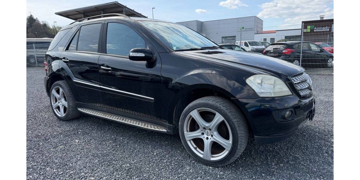 Mercedes-Benz ML 320 297.890 km 5.950 &euro; Eitorf 53783