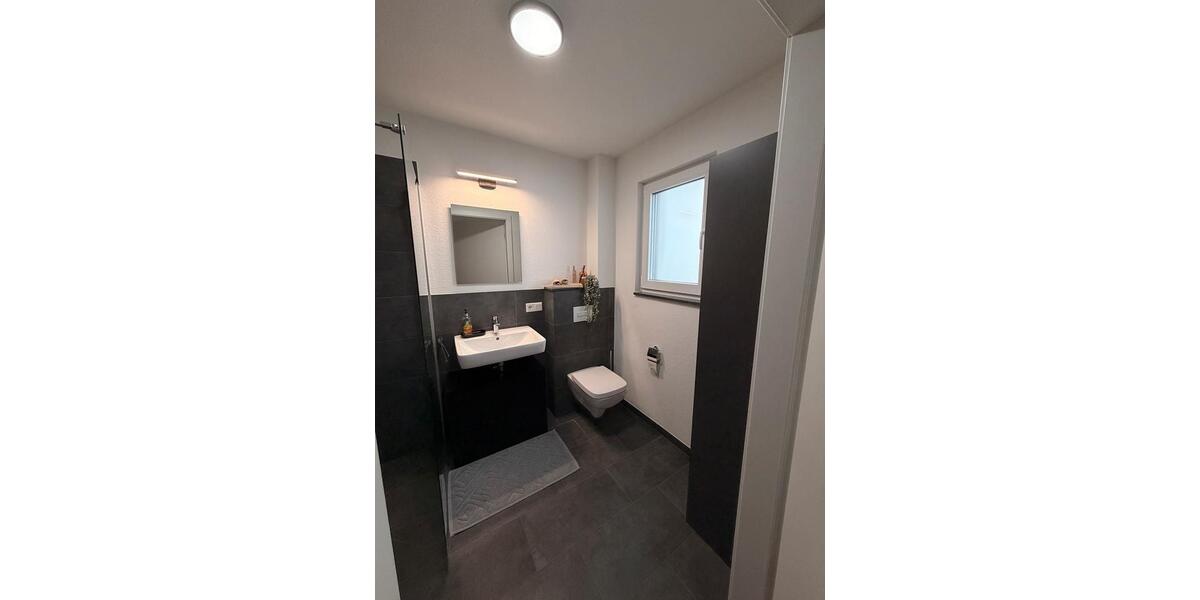 Etagenwohnung Radevormwald - 3 Zimmer, 87 m&sup2;, 1.405&euro; | Angebot:25963714