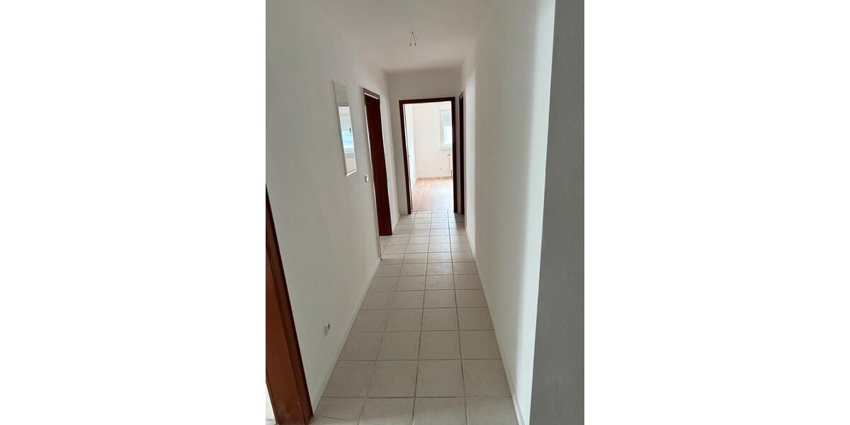 Etagenwohnung Waldbröl - 3 Zimmer, 82 m&sup2;, 700&euro; | Angebot:25764263