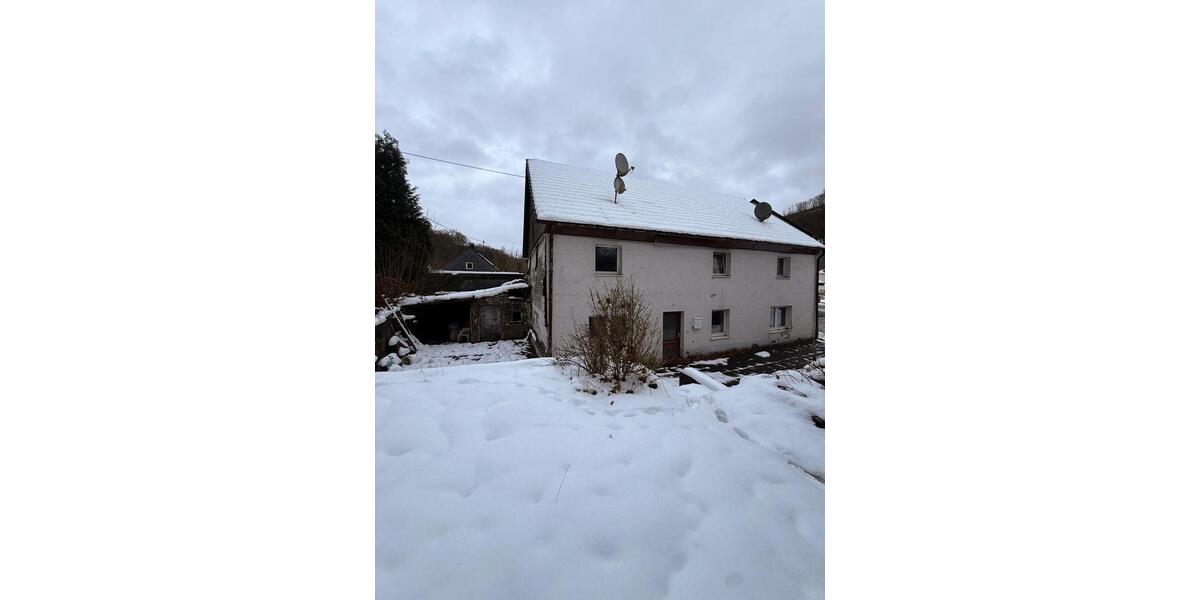 Einfamilienhaus Gummersbach Berstig Süd - 8 Zimmer, 130 m&sup2;, 109.500&euro; | Angebot:24475004