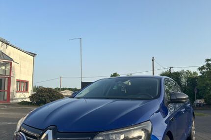 Renault Megane 67.500 km 8.900 &euro; Much 53804