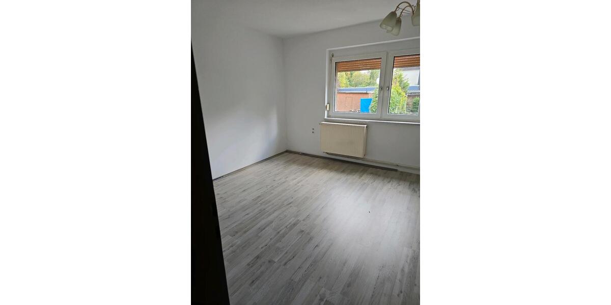 Erdgeschoßwohnung Meinerzhagen - 2 Zimmer, 50 m&sup2;, 480&euro; | Angebot:26323600