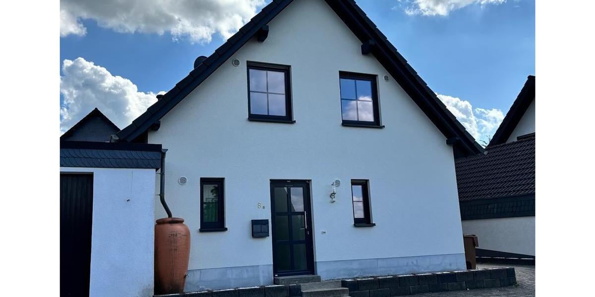 Einfamilienhaus Nümbrecht - 4 Zimmer, 107 m&sup2;, 1.700&euro; | Angebot:27614939