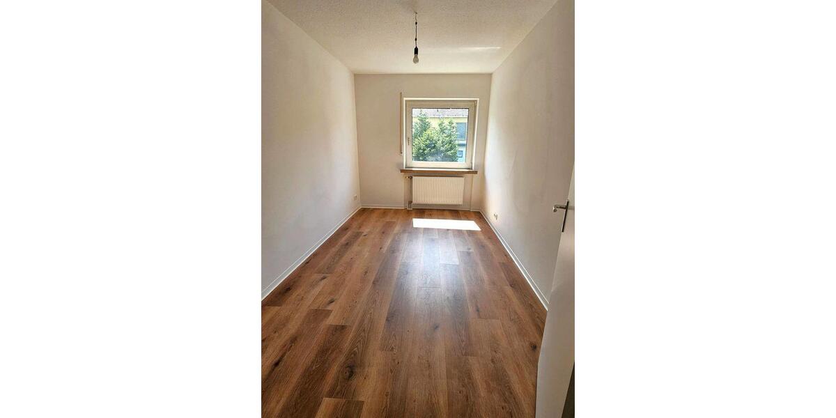 Etagenwohnung Lüdenscheid Staberg - 3 Zimmer, 97 m&sup2;, 1.168&euro; | Angebot:20525689